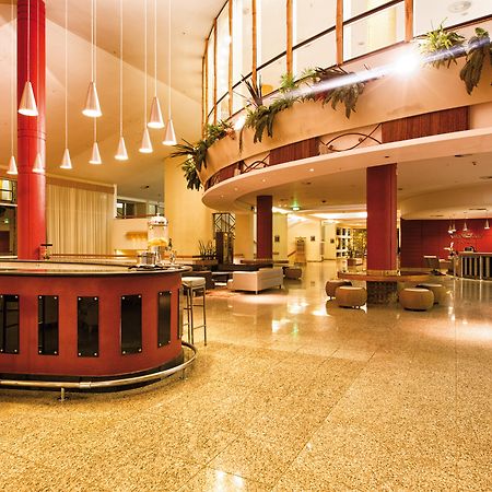 Vila Gale Eco Resort Angra อังกราโดสเฮย์ส ภายนอก รูปภาพ The lobby of the hotel