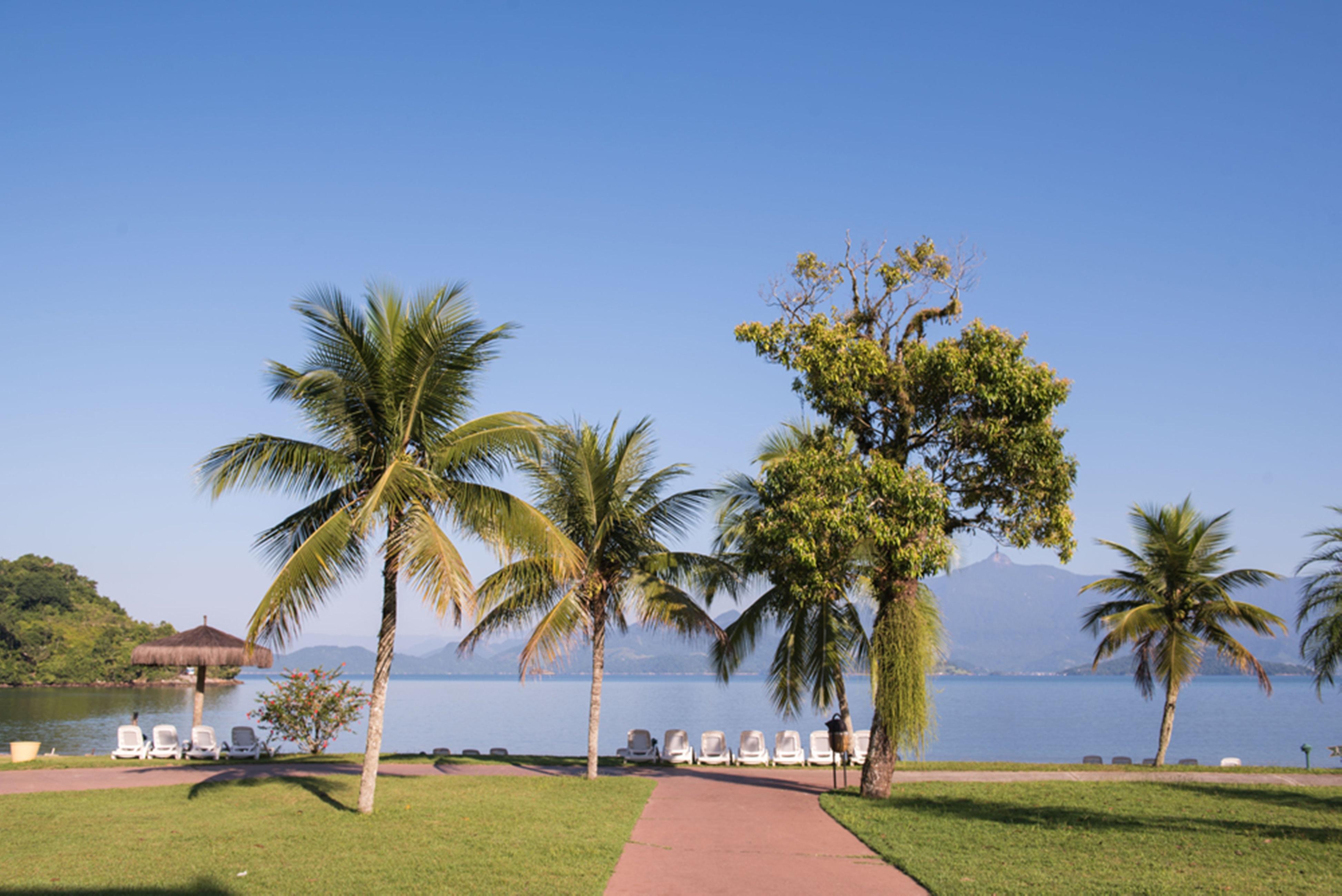 Vila Gale Eco Resort Angra อังกราโดสเฮย์ส ภายนอก รูปภาพ View of the bay