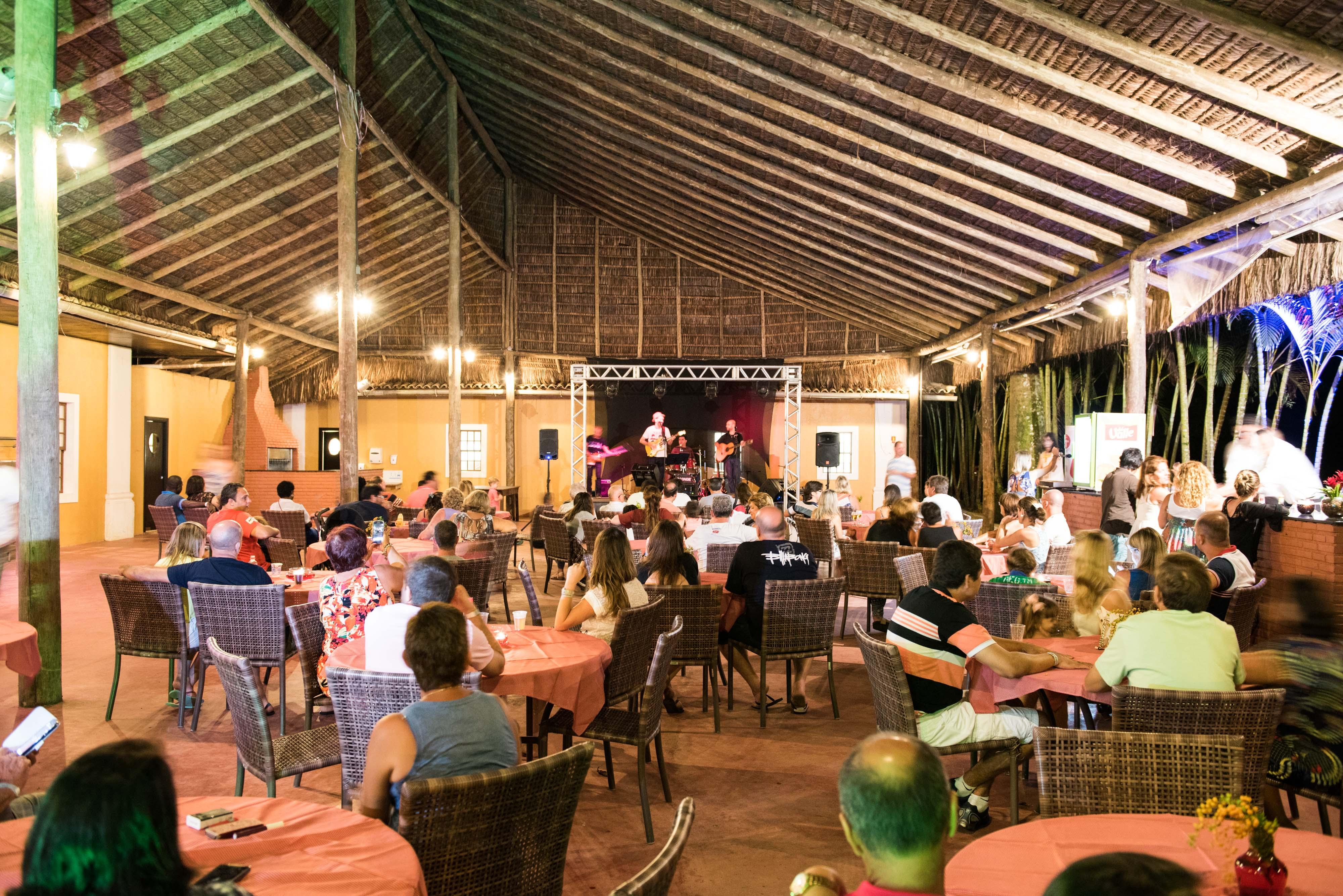 Vila Gale Eco Resort Angra อังกราโดสเฮย์ส ภายนอก รูปภาพ The interior of the restaurant