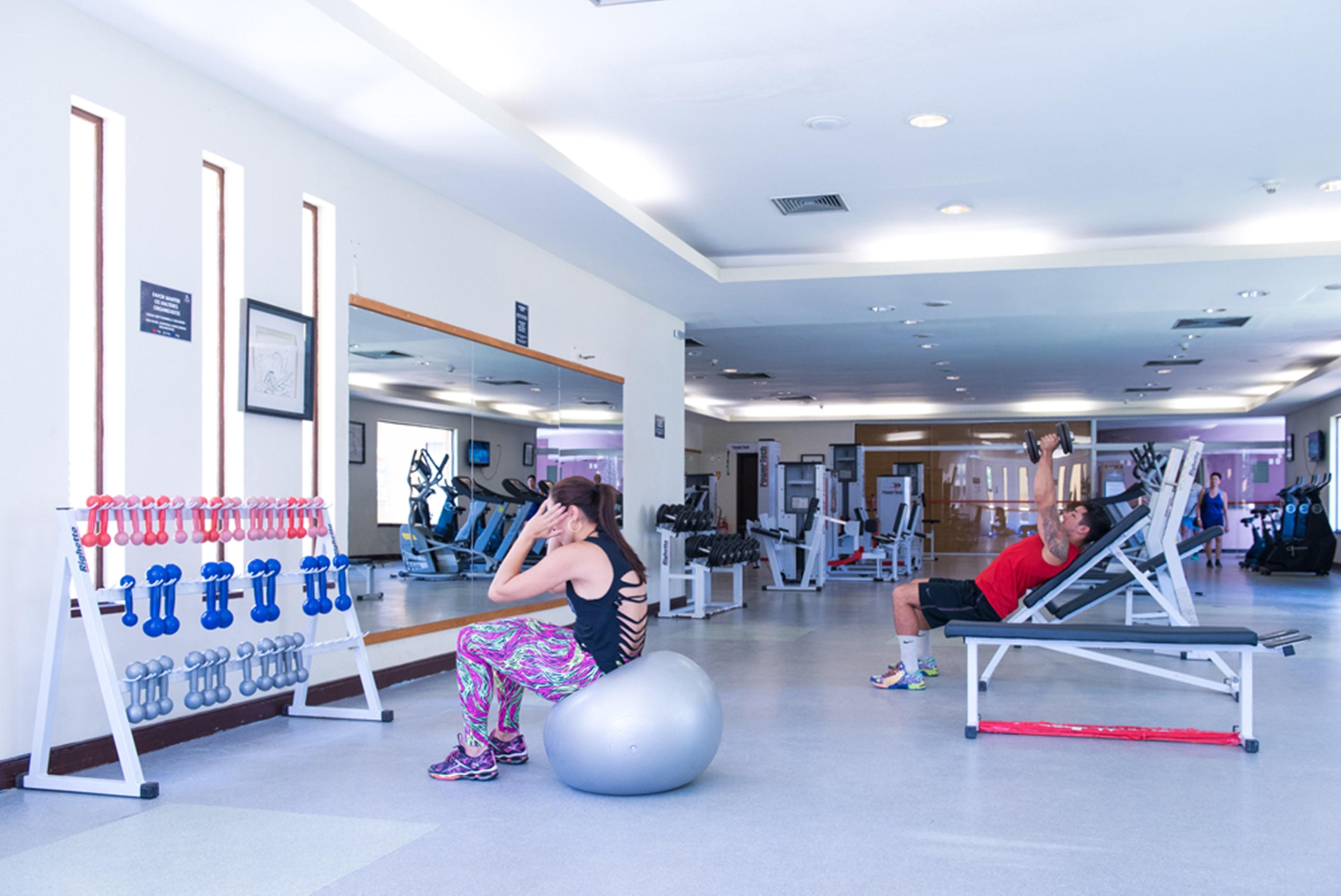 Vila Gale Eco Resort Angra อังกราโดสเฮย์ส ภายนอก รูปภาพ The gym at the hotel